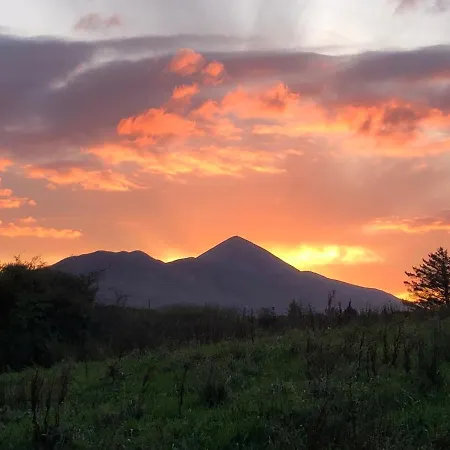 Reek Road At Croagh Patrick Mountain Nyaraló *